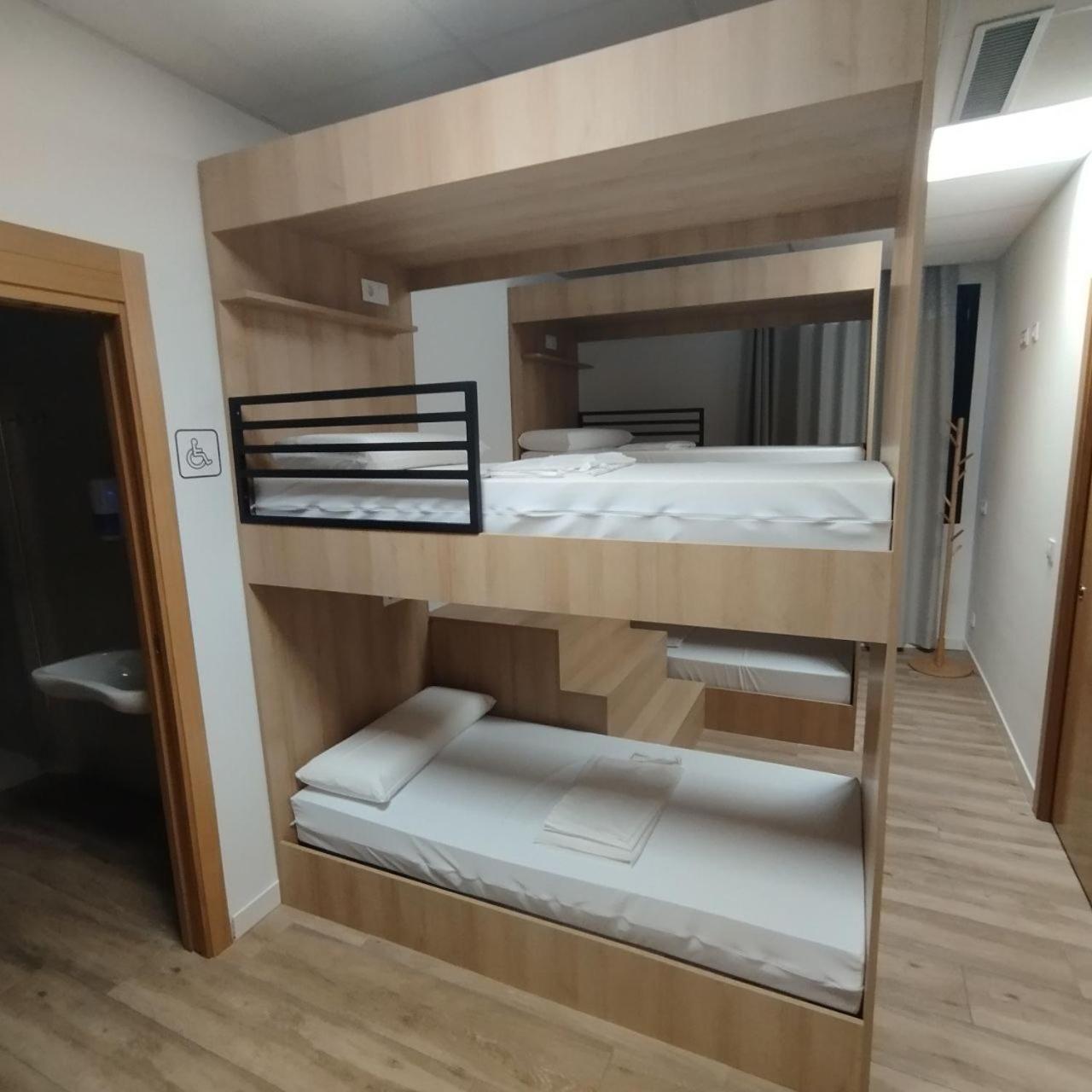 Dpaso Urban Hostel Pontevedra Exteriör bild